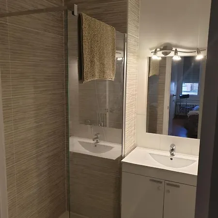 Excel.lent Pis/ubicacio Amb Parking Apartment