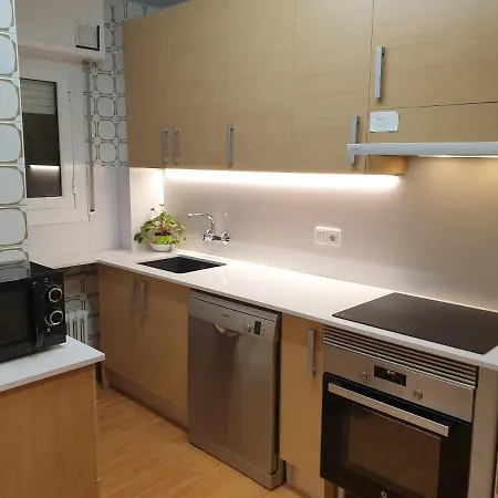 Excel.lent Pis/ubicacio Amb Parking Apartment